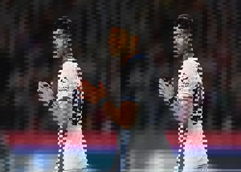 2180686