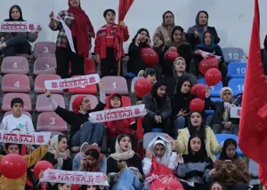 یک سکو از وطنی همچنان امید دارد (عکس)