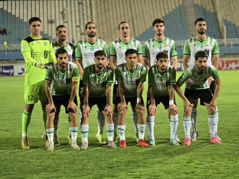 خیبر با 7 مربی و 4 بازیکن خداحافظی کرد