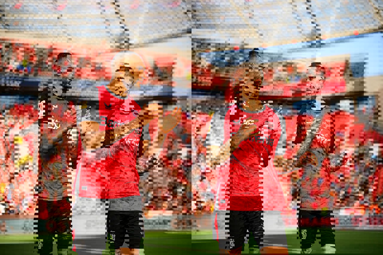 2180888
