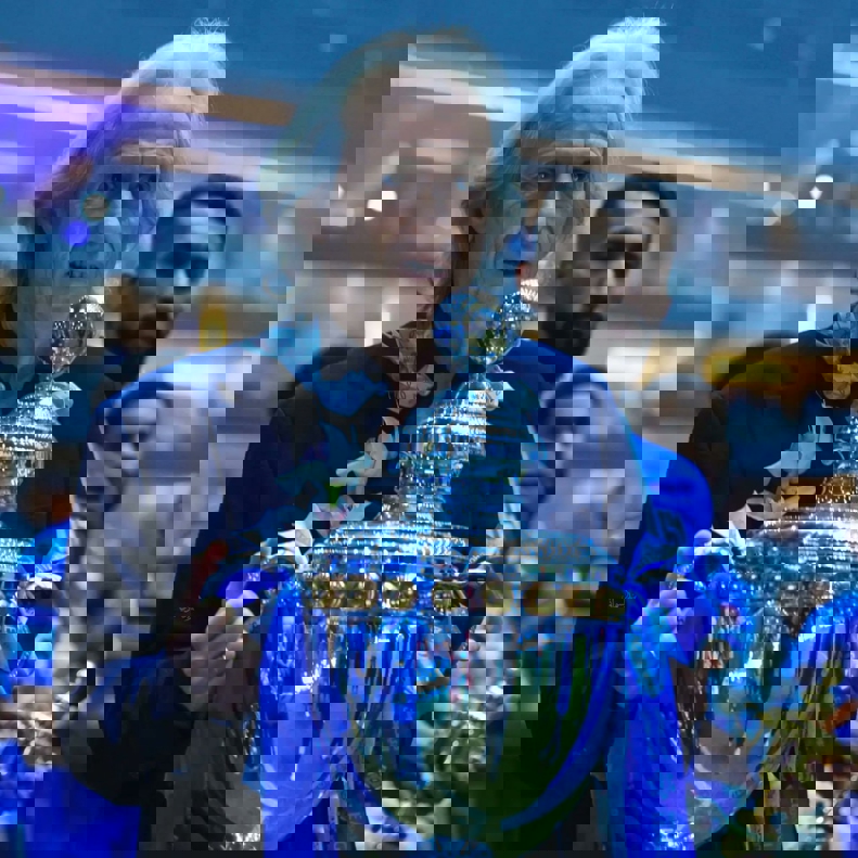 2181023