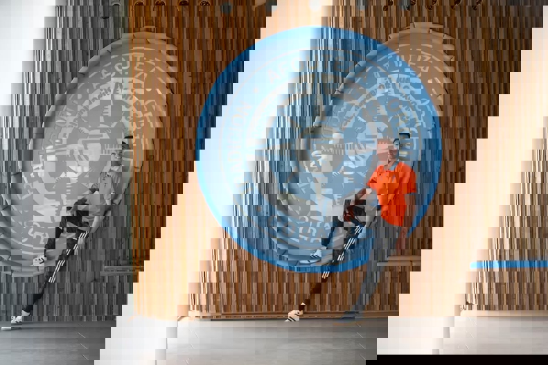 2181068