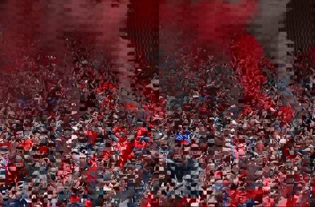 جشن قهرمانی لیورپول زلزله ایجاد کرد!