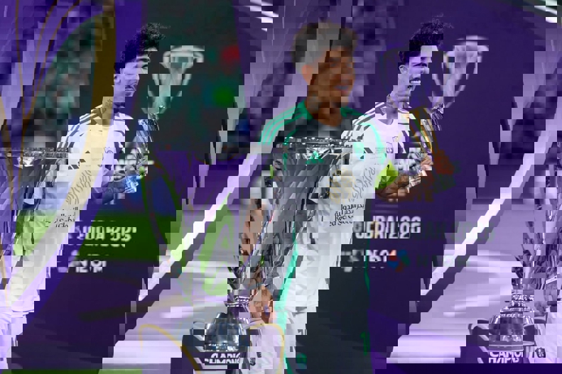 2181894