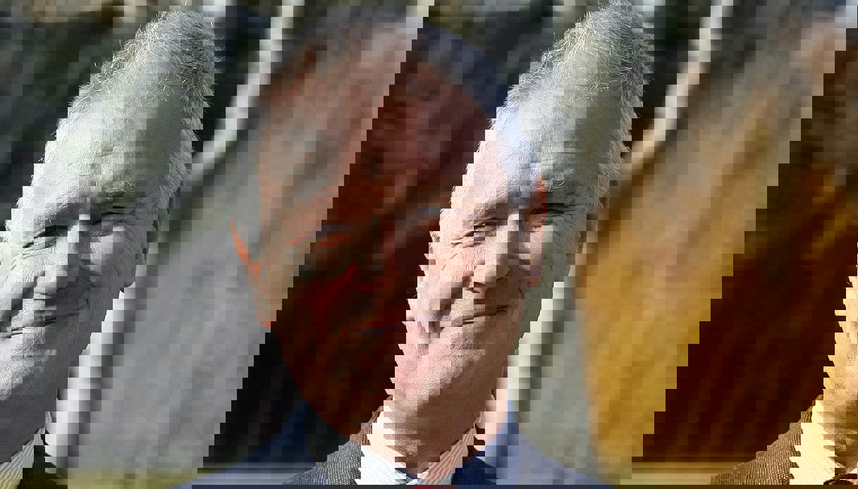2182504