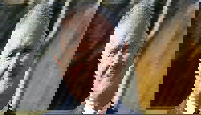 2182504