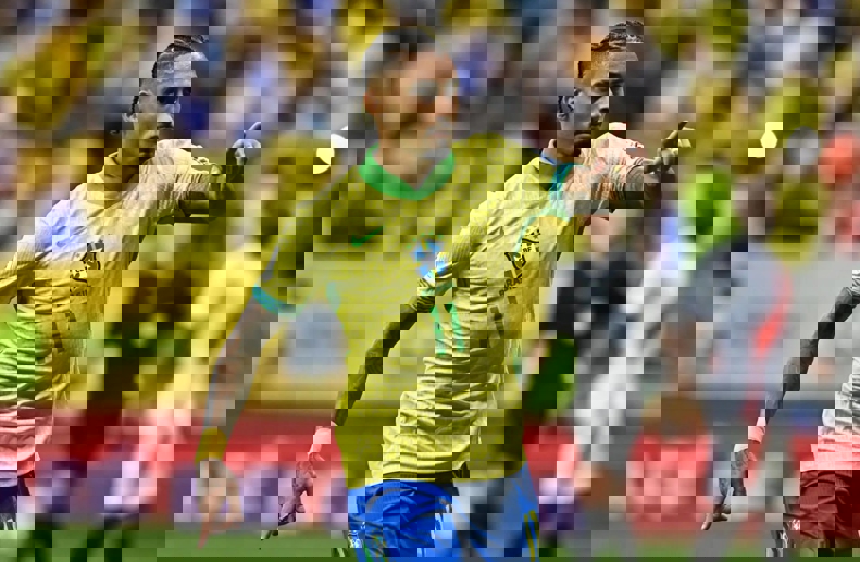 2182609