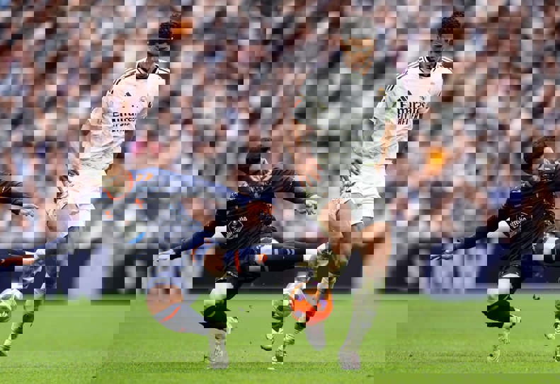 2182706