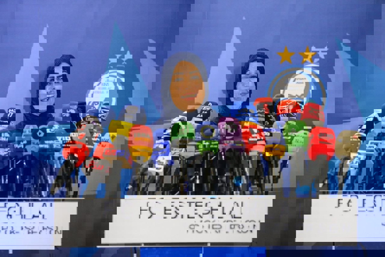2182938