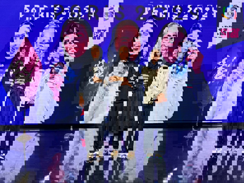 2182931
