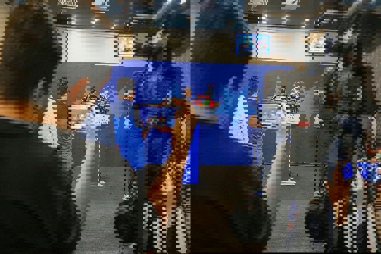 2182944