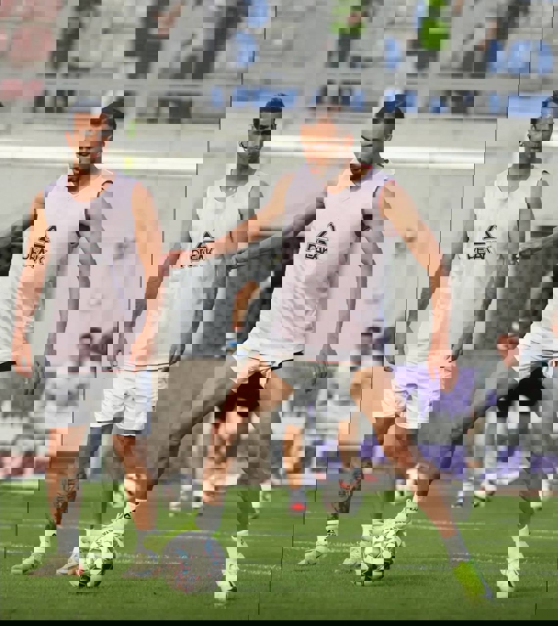 2182900