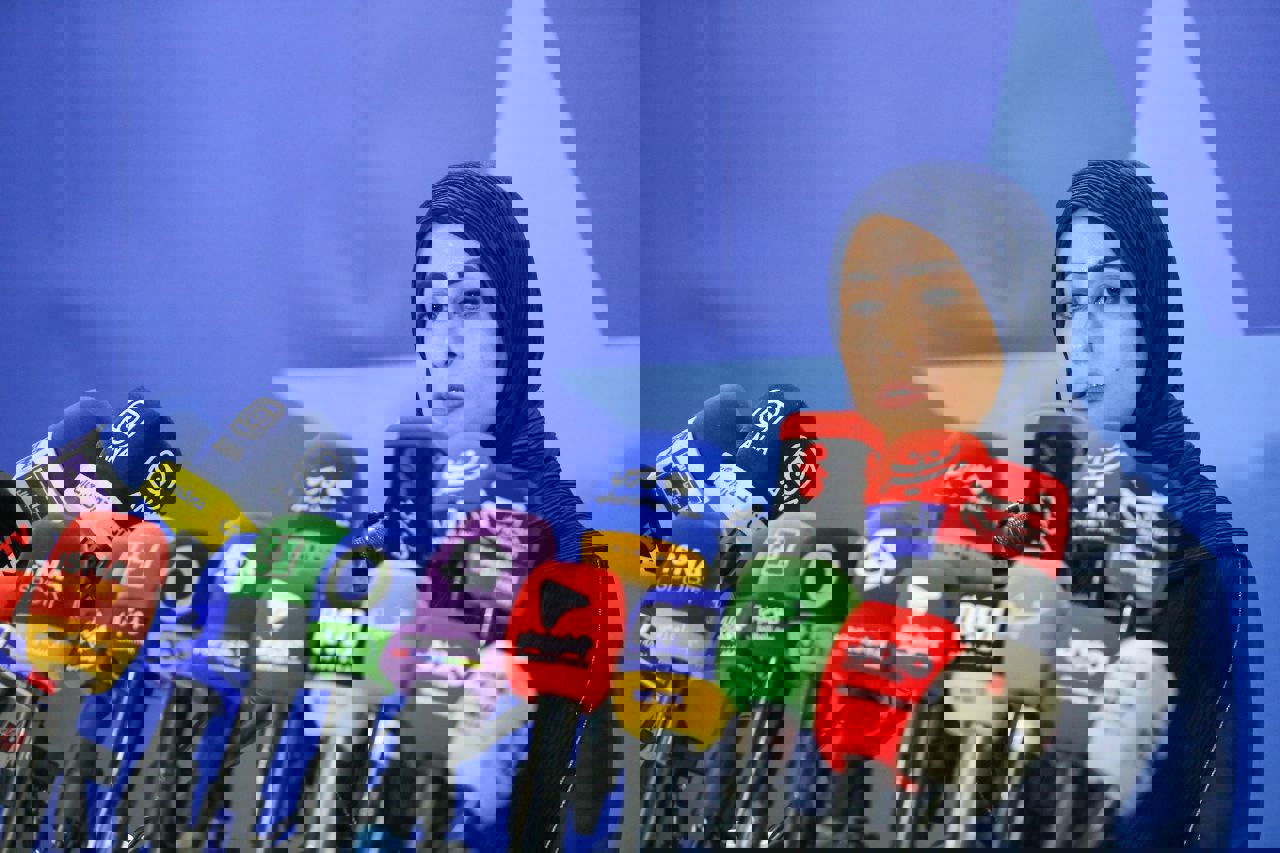2182951