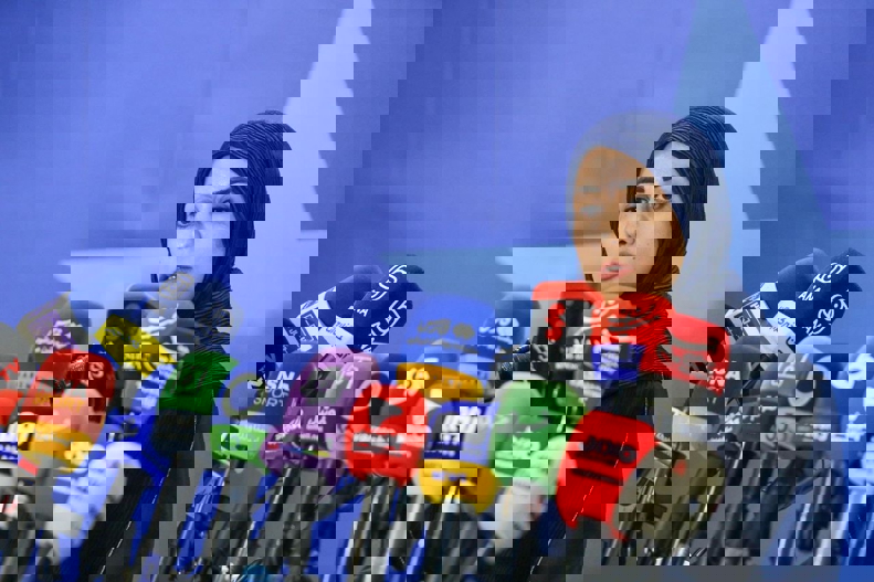 2182951