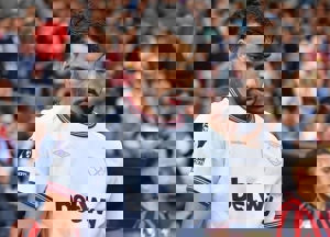 بازگشت ستاره برزیلی جنجالی به خانه