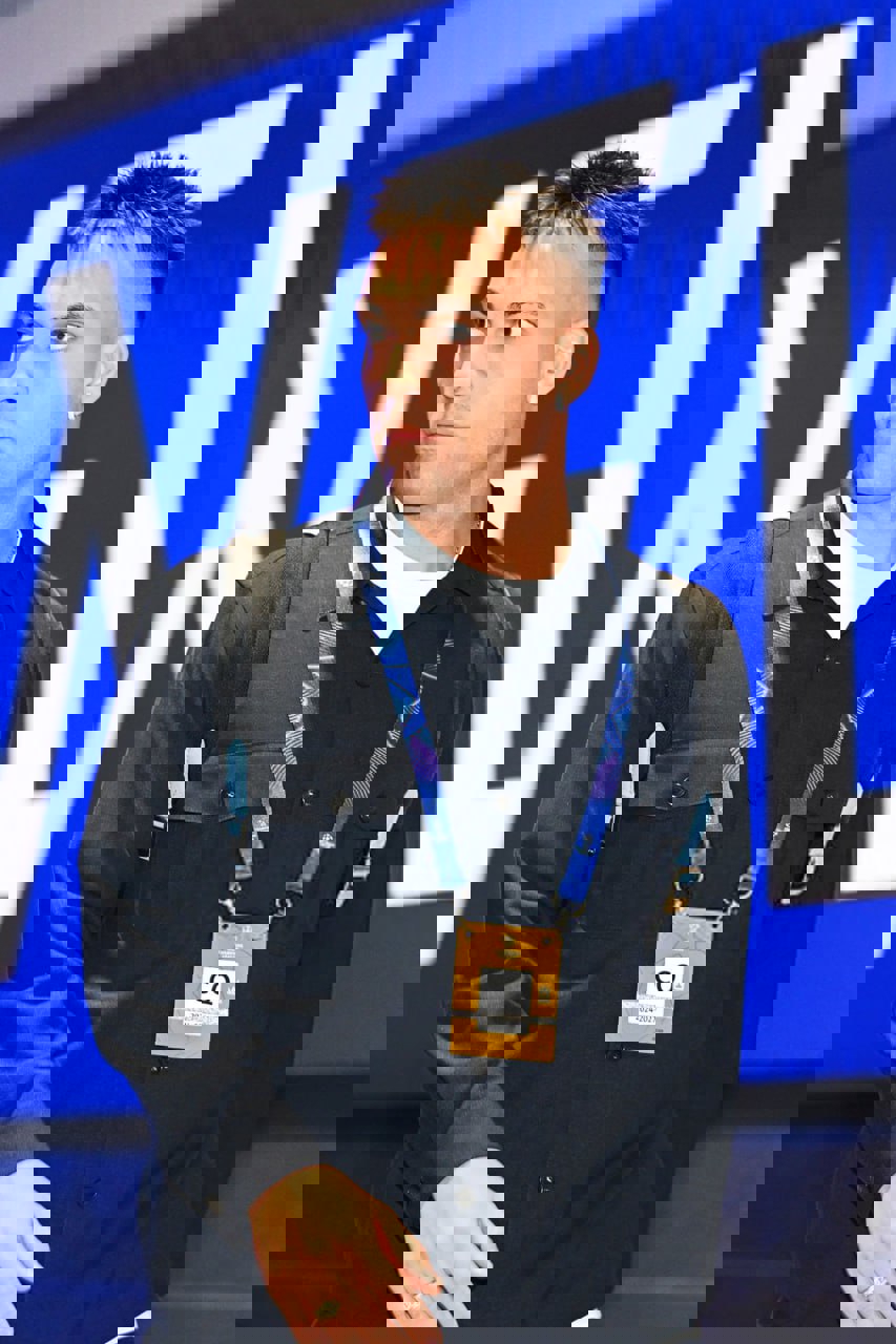 2183139