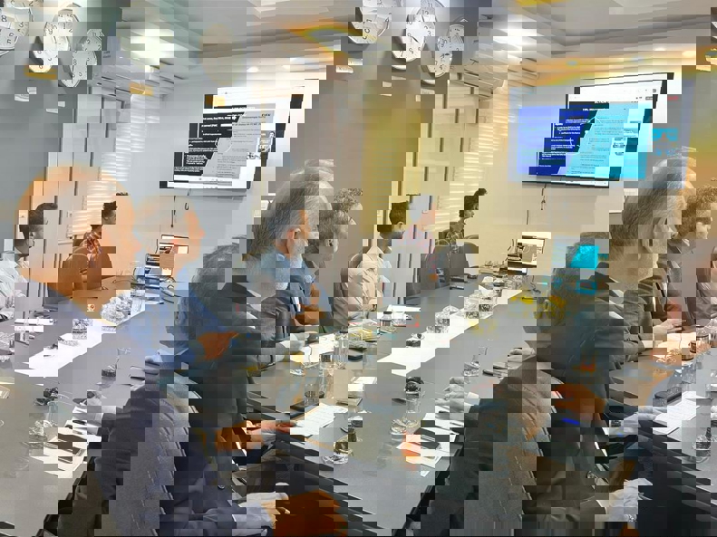 2183144