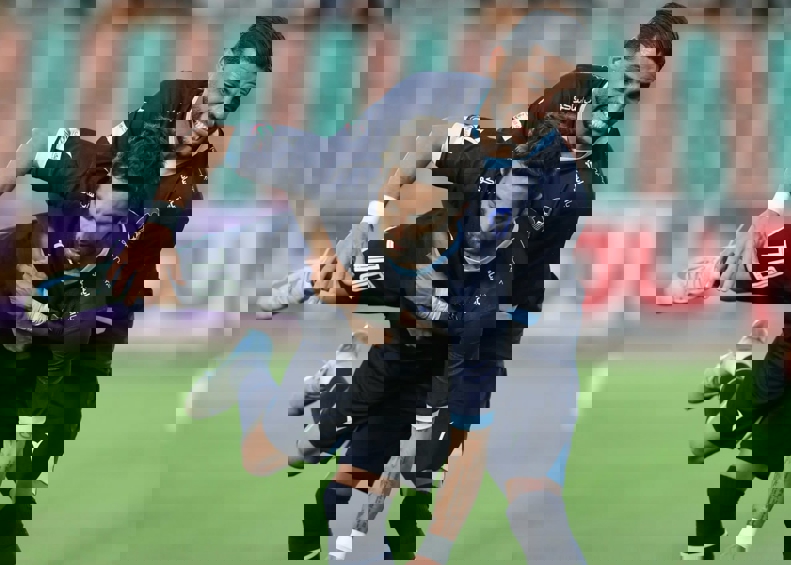 2183098