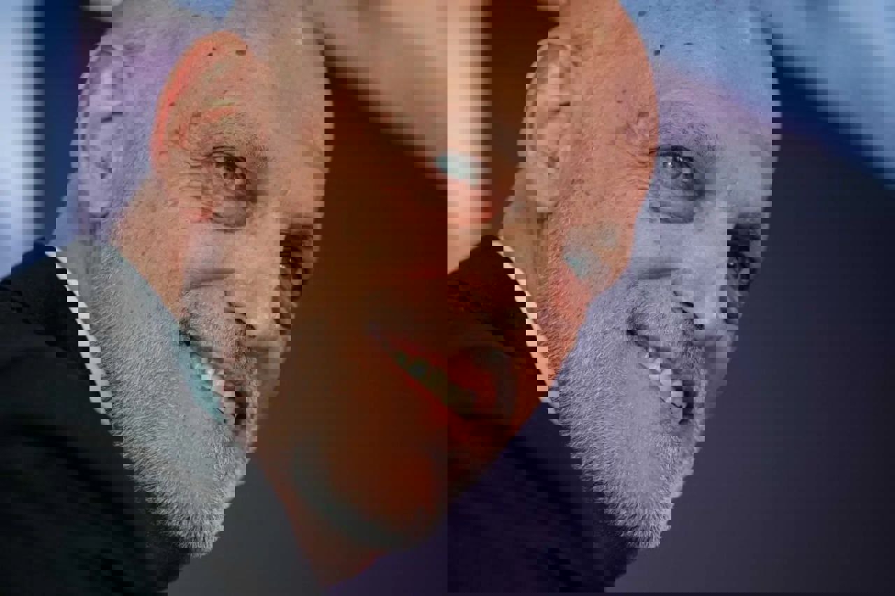 2183647