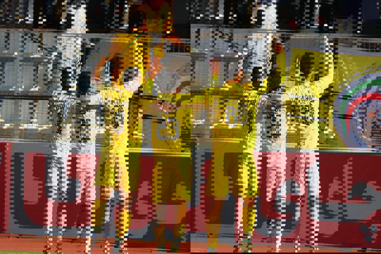 2183210