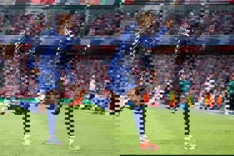 2183366