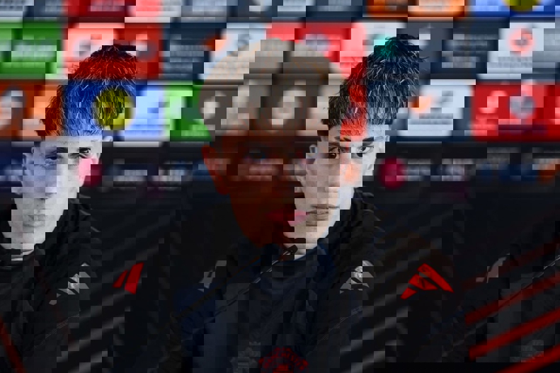 2183498