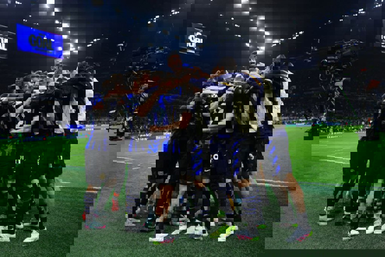 2183711