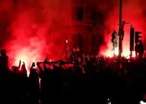 حمله با خودرو به جشن هواداران پی‌اس‌جی!