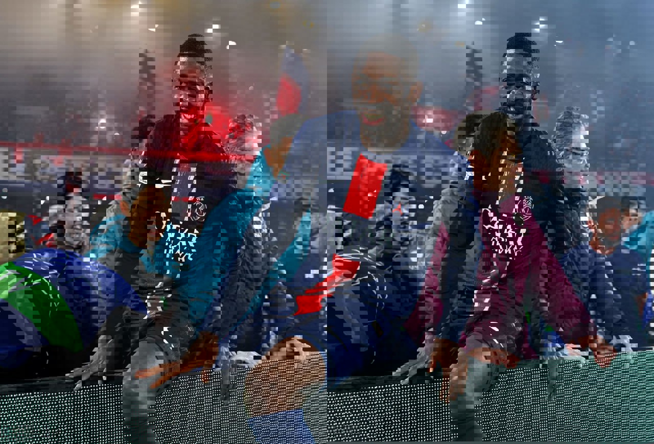 2183922