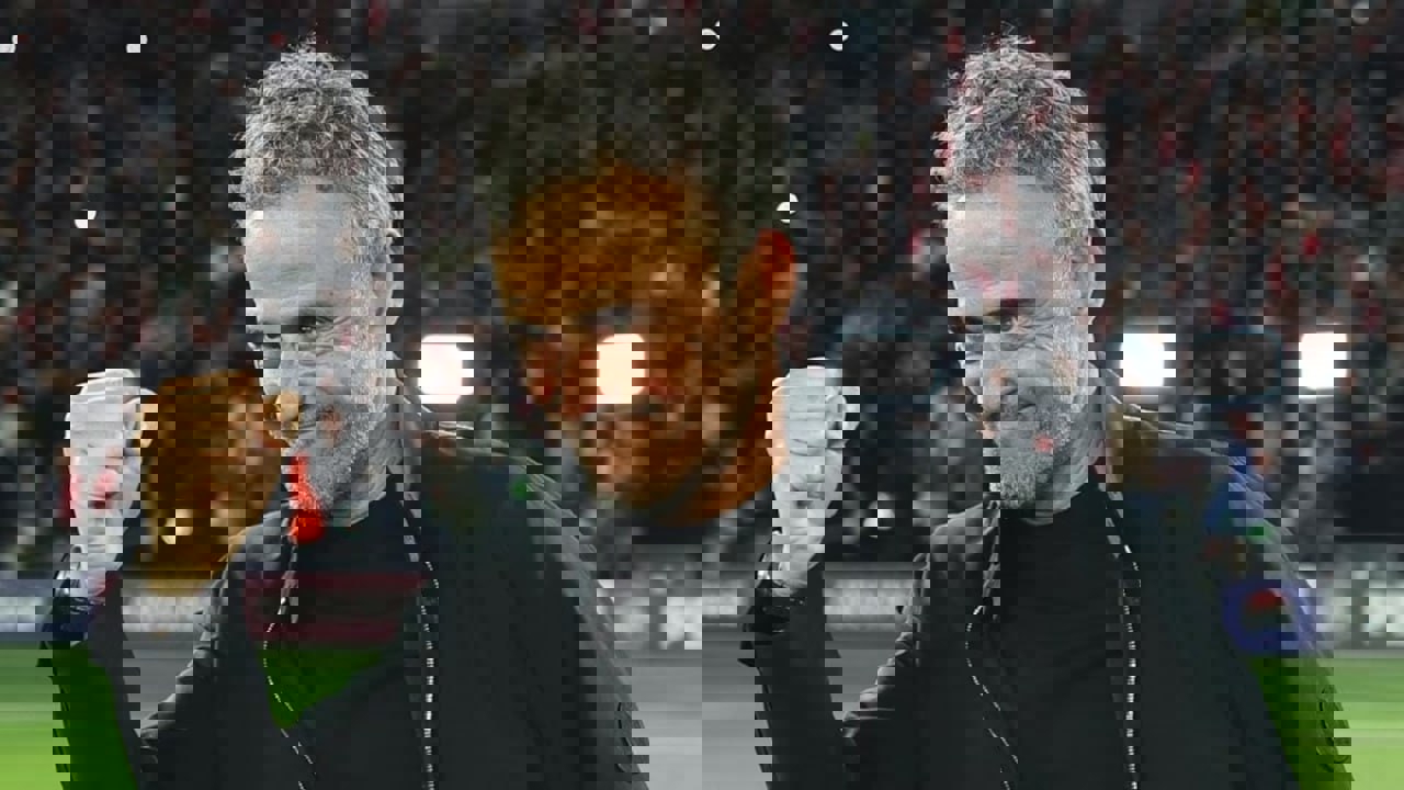 2183883