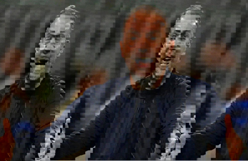 2183894