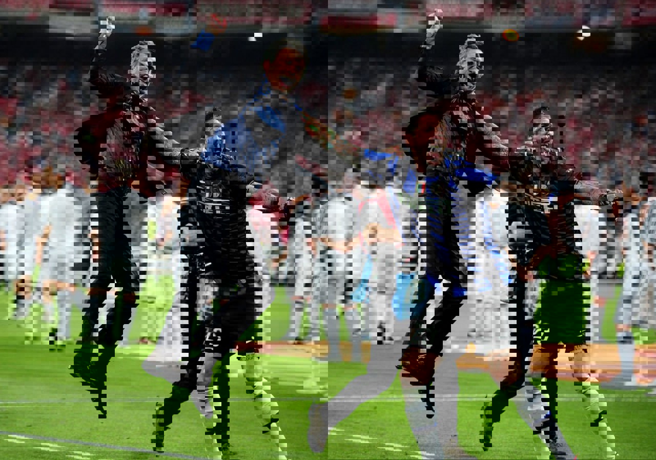 2183987