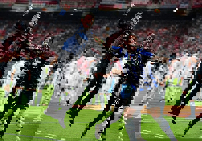 2183987