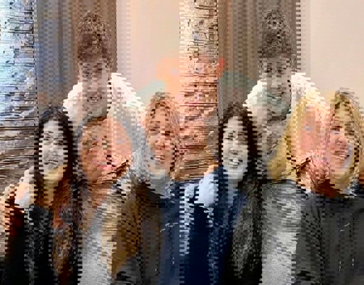 2184187