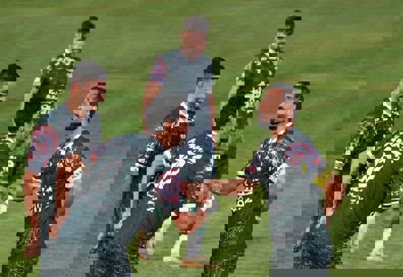 2184249