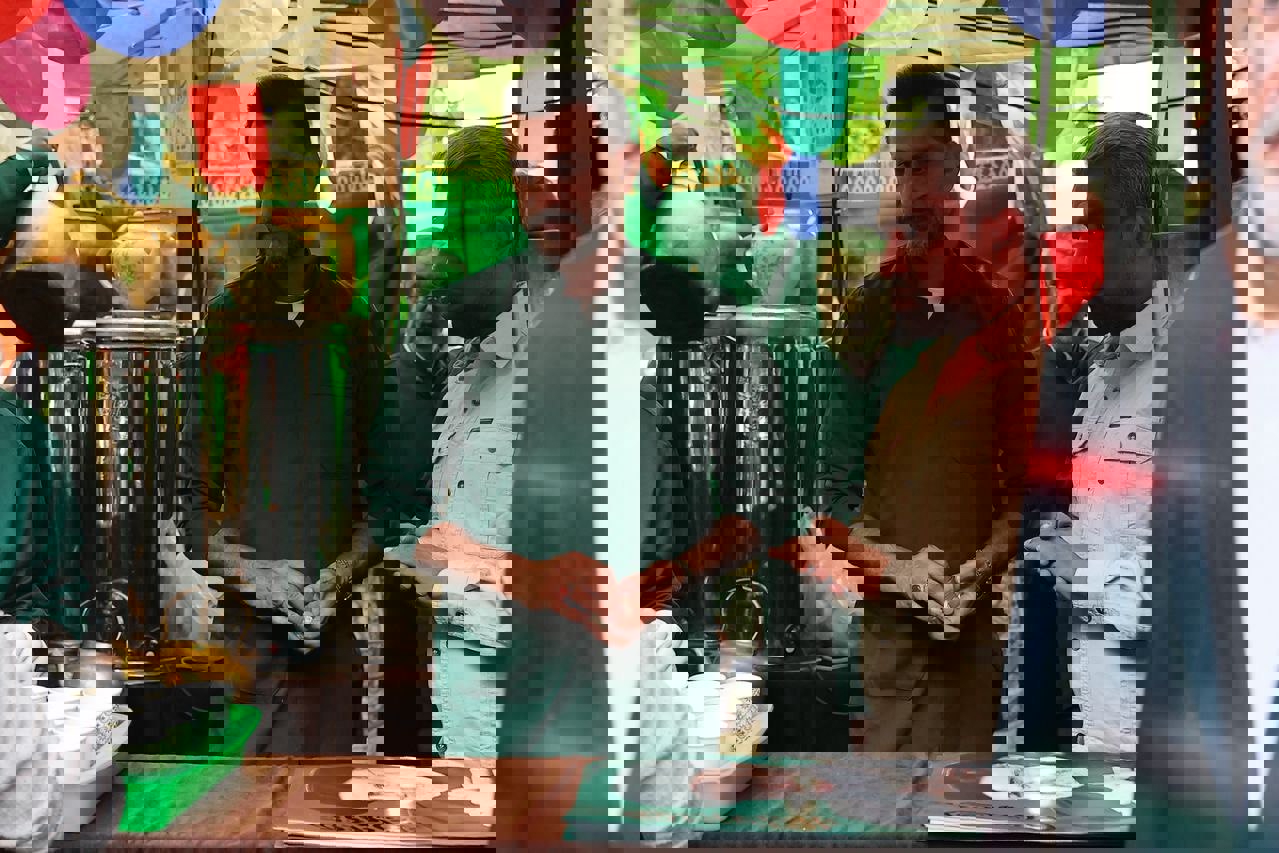 2184418