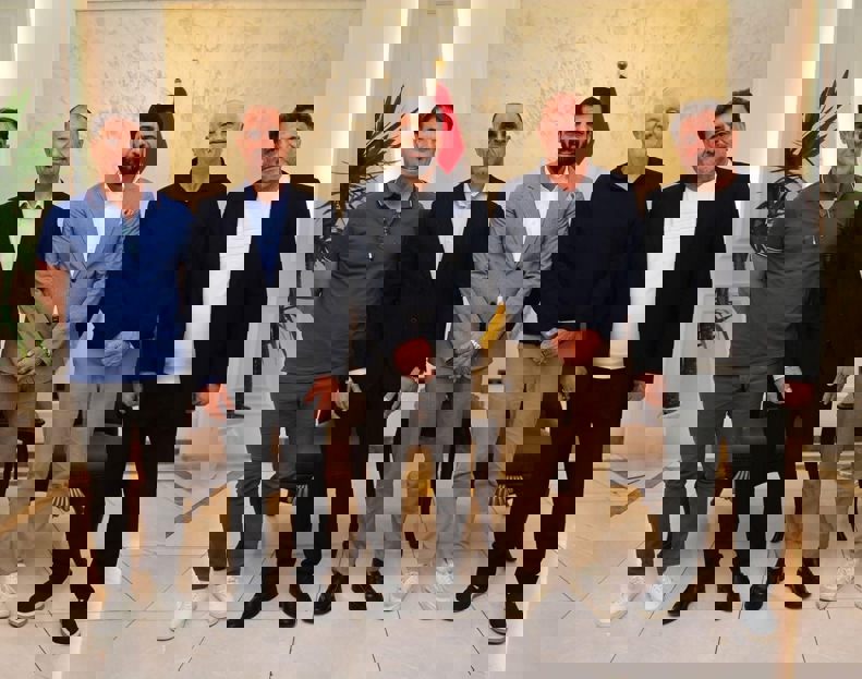 2184370