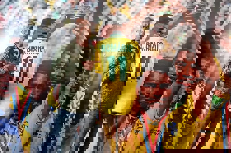 2184325