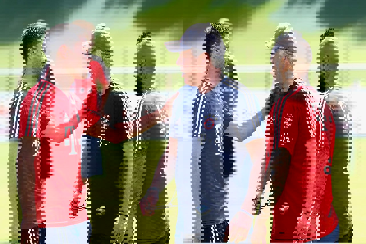 2184586