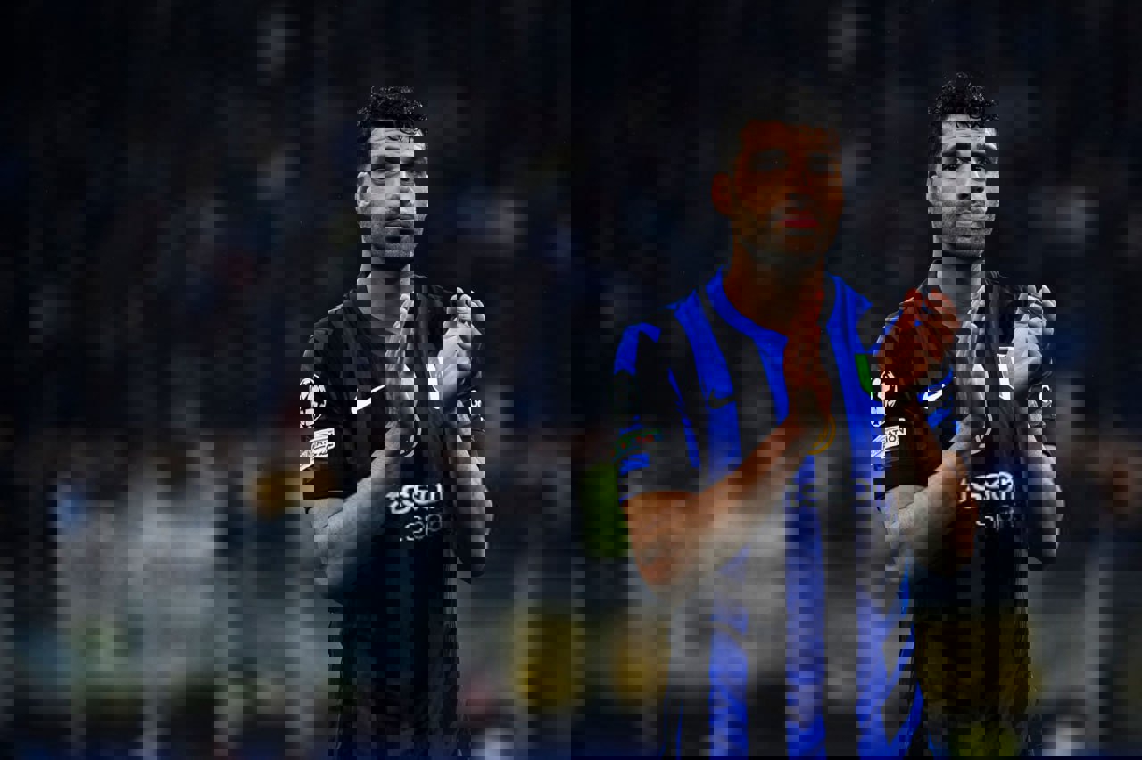 2184572