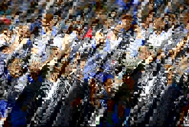 2184637