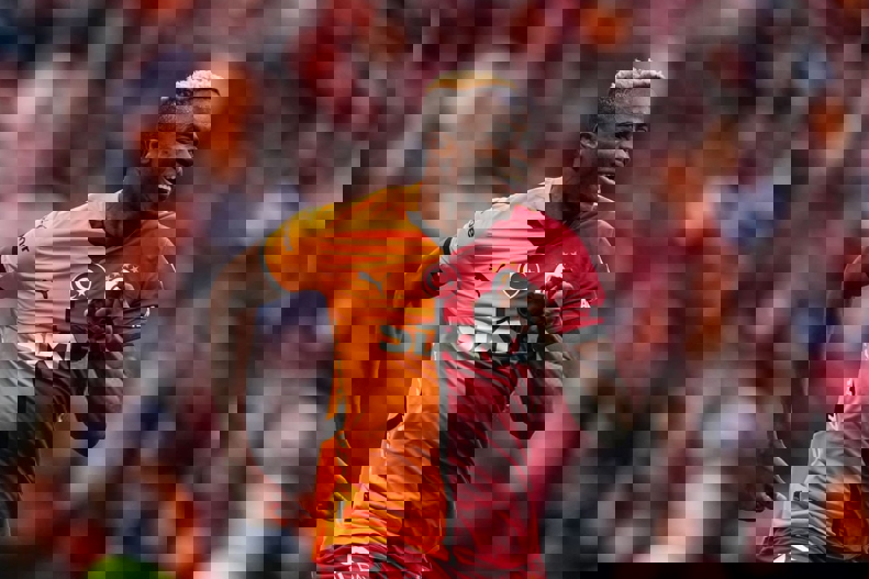 2184577