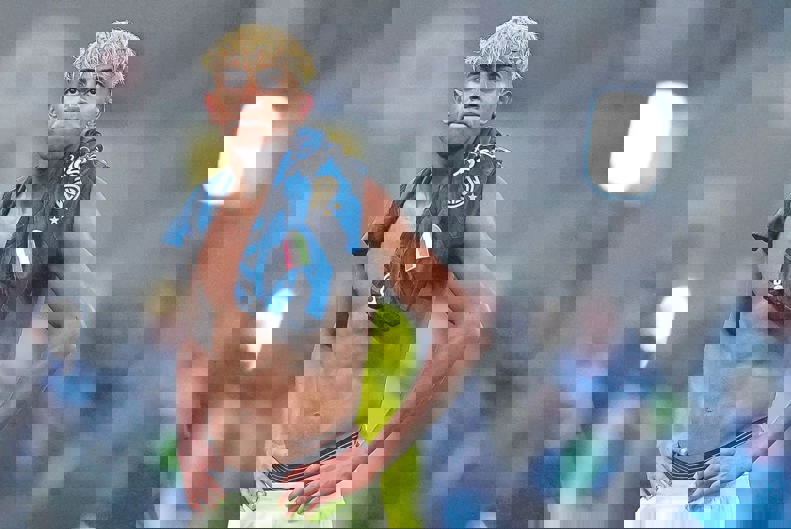 2184824