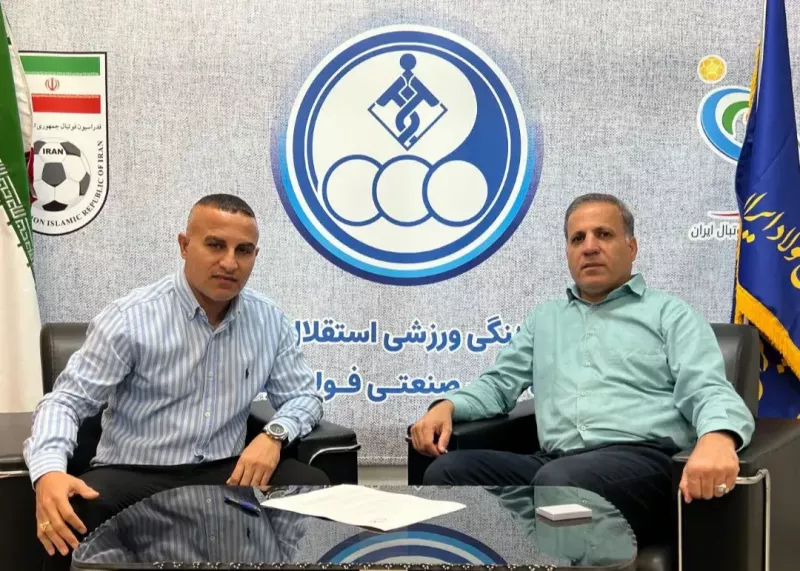 تمدید قرارداد مربی آبی‌ها برای یک فصل دیگر