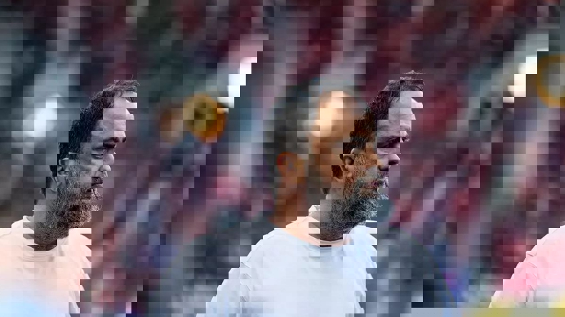 2185369