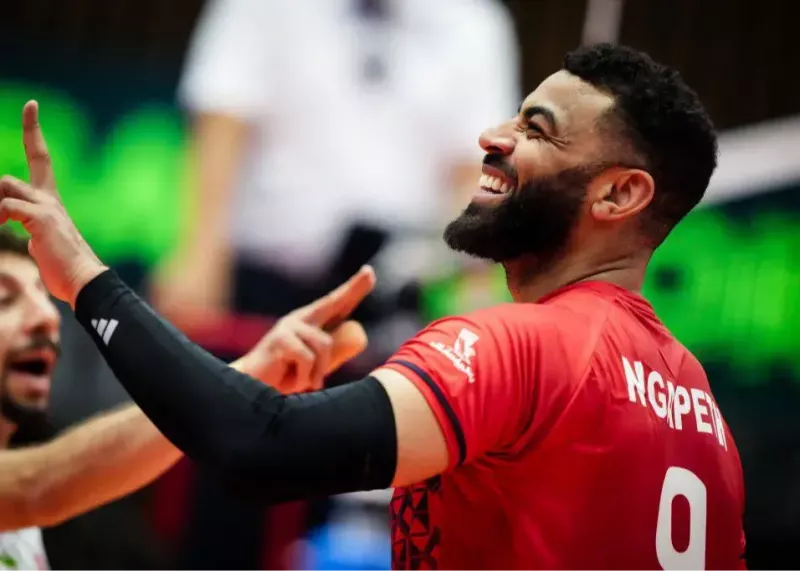 اروین انگاپت: فولاد پولش را دور ریخت!