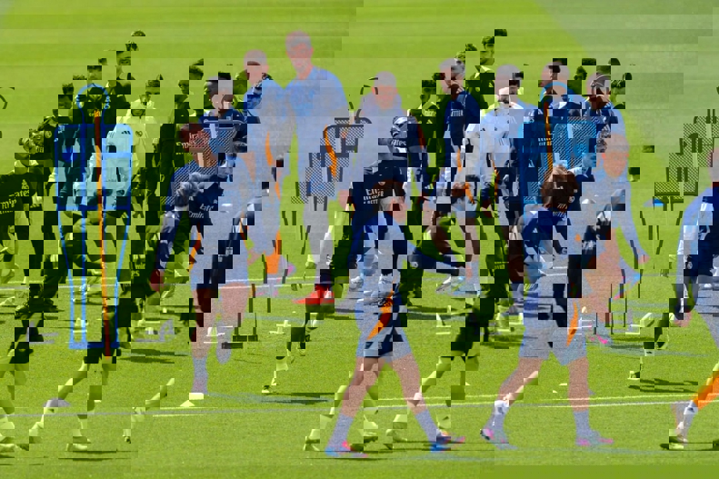 2185074
