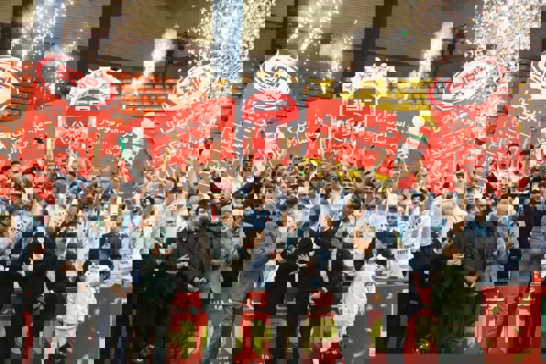 2185086