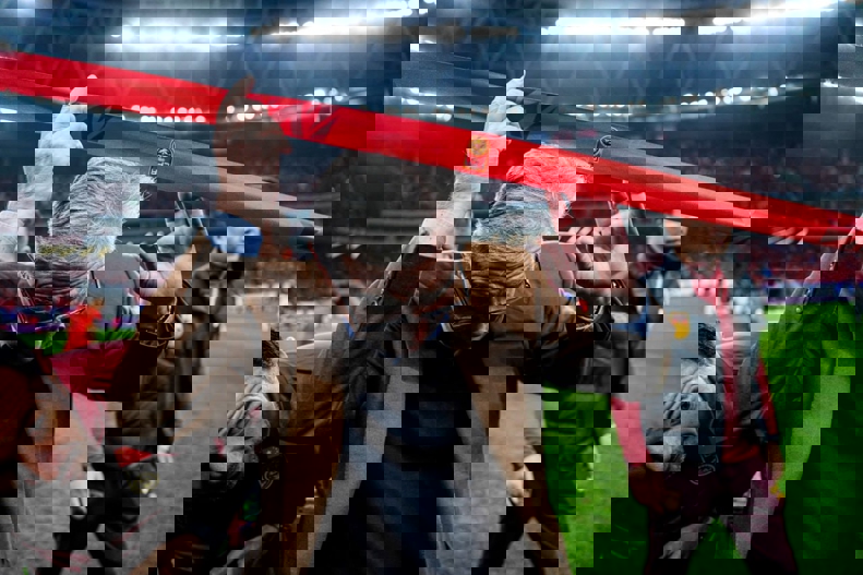 2185027