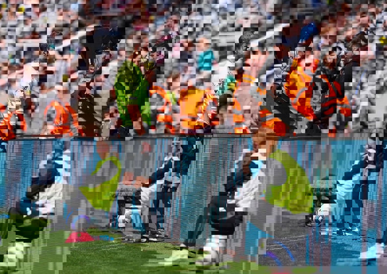 2185133